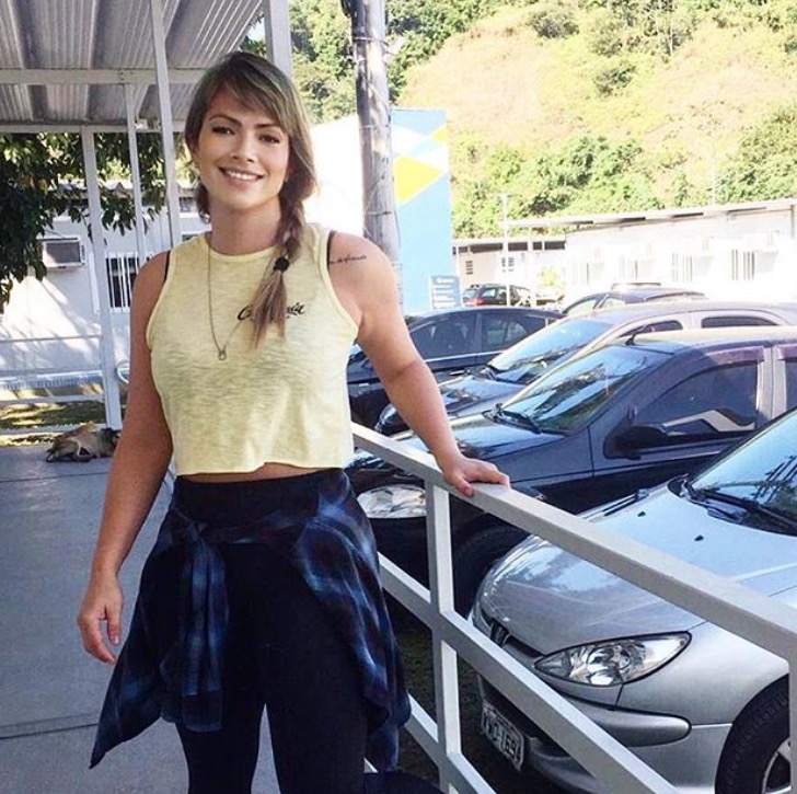 Após engordar e emagrecer, ex-BBB Fani cobra por palestra motivacional