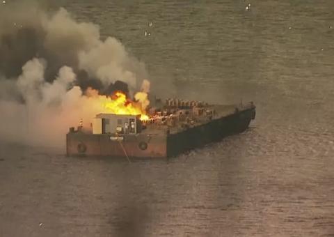 Balsa com mais de 300 a bordo pega fogo no Mar Báltico