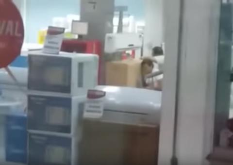 Vídeo mostra tensão de clientes durante assalto em shopping de Manaus