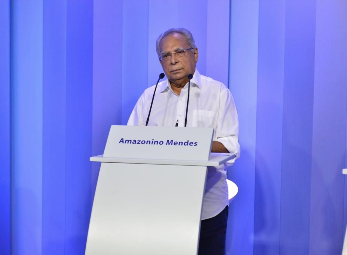 Em debate, Amazonino questiona eleitor sobre entregar o Estado a alguém inexperiente