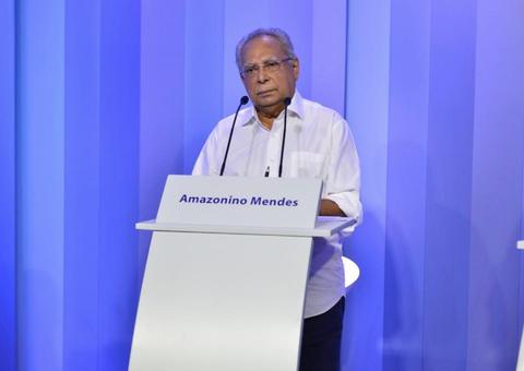 Em debate, Amazonino questiona eleitor sobre entregar o Estado a alguém inexperiente
