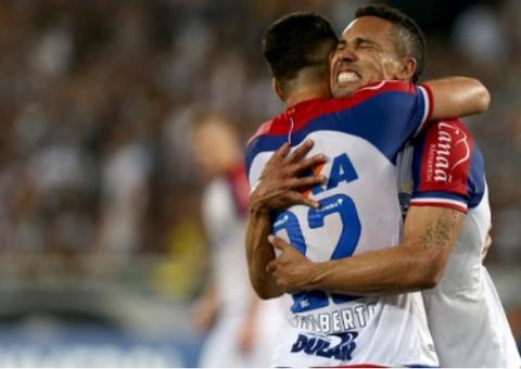 Após vencer no pênaltis, Bahia elimina Botafogo e enfrenta Atlético-PR nas quartas
