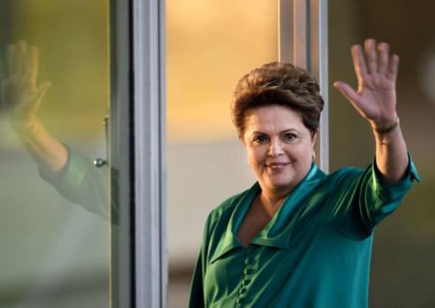 TSE confirma que Dilma Rousseff pode disputar eleição ao Senado