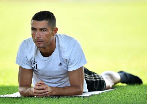 Após acusação de estupro, Cristiano Ronaldo fica fora de convocação de Portugal