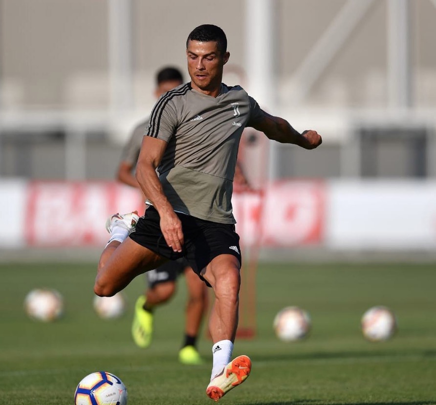 Cristiano Ronaldo pode perder R$ 5 bilhões em patrocínios após denúncia de estupro