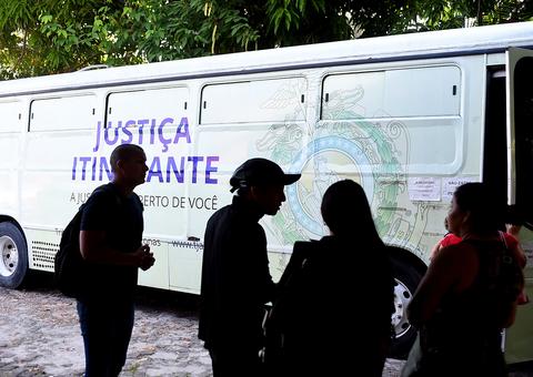 Justiça Itinerante oferta serviços jurídicos gratuitos em bairro de Manaus