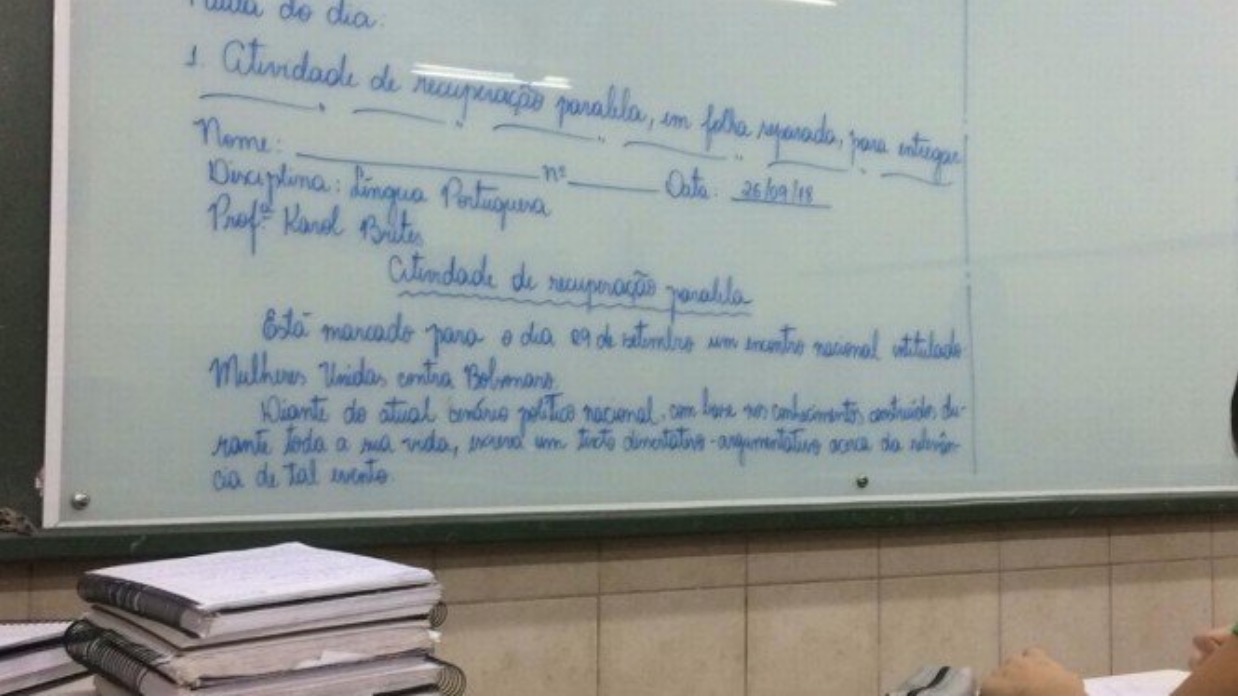 Professora passa redação sobre #EleNão e causa polêmica nas redes sociais