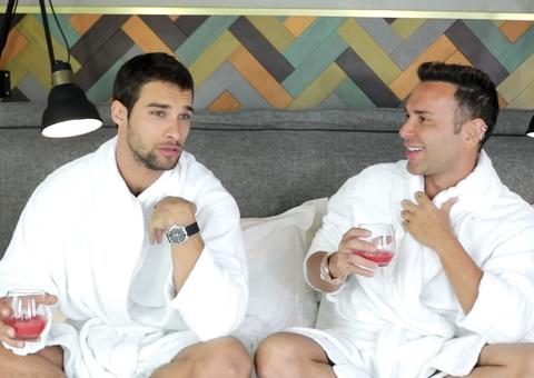  Ex de Anitta revela que já fez sexo a três e diz que beijou homem