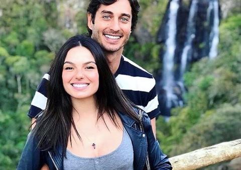 Na reta final da gravidez, Isis Valverde mostra detalhes do quarto do filho