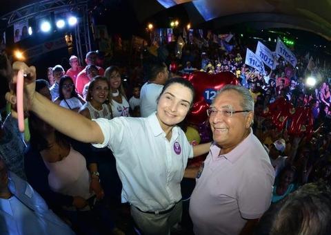 Em evento, Amazonino faz balanço de governo e alerta sobre candidato inexperiente