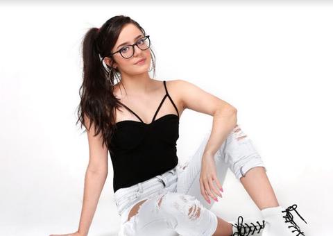 DESPUBLICADA: Marcella Bártholo fará show na edição especial do Super Bazar da Cris