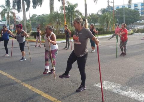 Supermercado em Manaus oferece aulas gratuitas de funcional e zumba