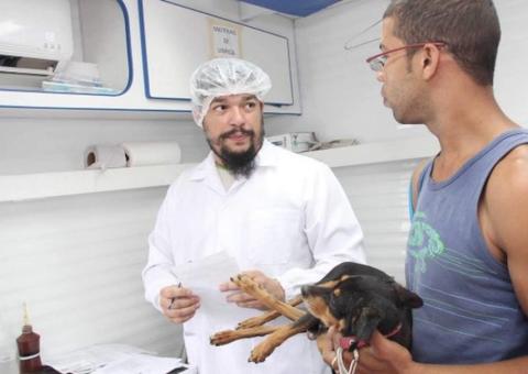 CCZ oferta serviços no Outubro Rosa Animal