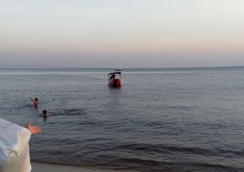 Jovem vai buscar bola no rio e desaparece na praia da Ponta Negra 