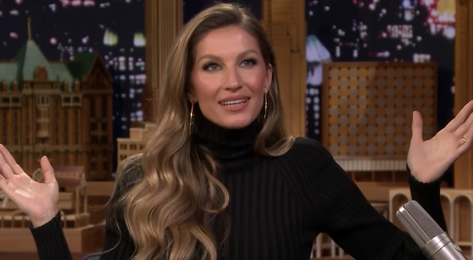   Gisele Bündchen revela como se apaixonou por Tom Brady e conta detalhe de primeiro encontro