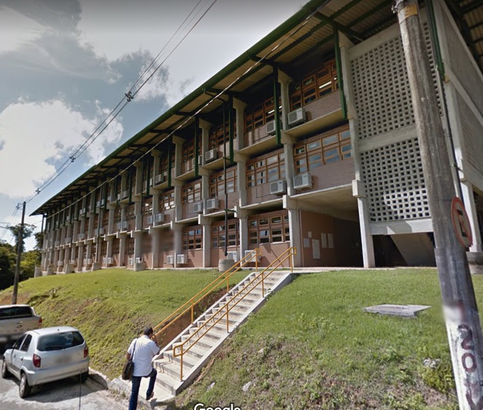 Professor da Ufam é perseguido e agredido por aluno defensor de Bolsonaro