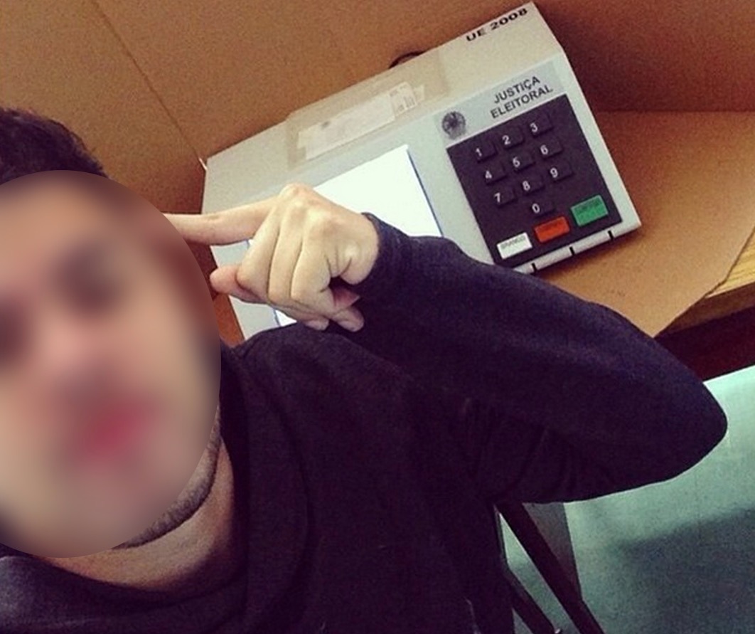 Celular é proibido na cabina de votação para coibir selfies