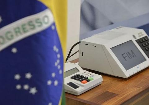 Após checagem final, presidente do TSE reforça confiança nas urnas eletrônicas