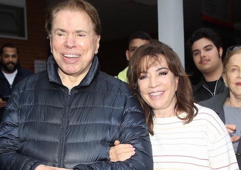 Silvio Santos causa tumulto ao votar em colégio de São Paulo