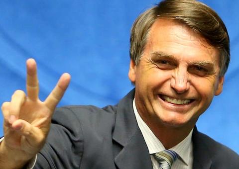 Jair Bolsonaro sai na frente com quase 50% dos votos