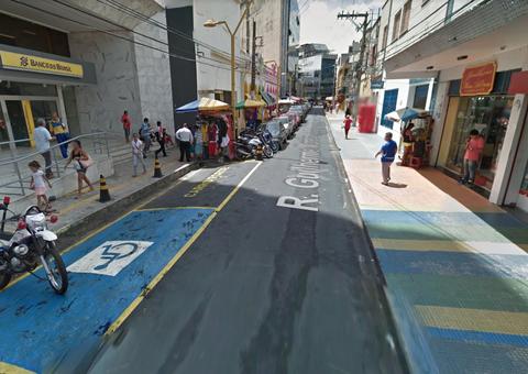 Em Manaus, homem morre após ter espeto de churrasco cravado no peito 