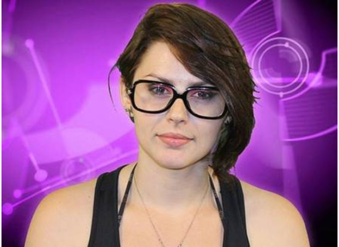 Ex-‘BBB’ Mayara Medeiros é indicada ao ‘Oscar do pornô’ como melhor diretora