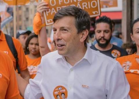 Amoêdo: 'Apoiar o PT ou o Bolsonaro é apoiar a velha política'