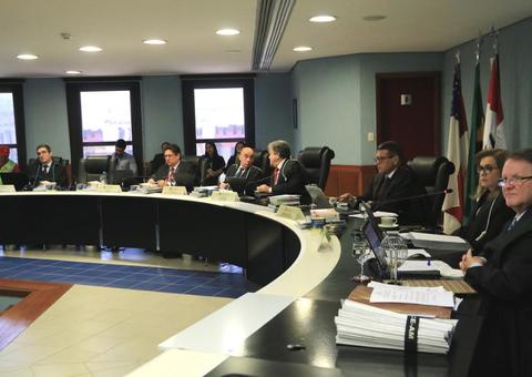 Ex-prefeito de Anamã é multado pelo TCE em R$ 236 mil