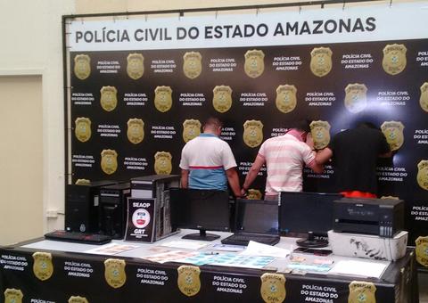 Trio é preso após tentar comprar dindin com dinheiro falsificado em Manaus 