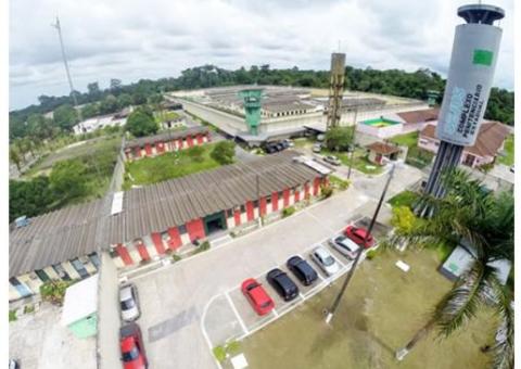 Detento é encontrado morto dentro de banheiro no Compaj