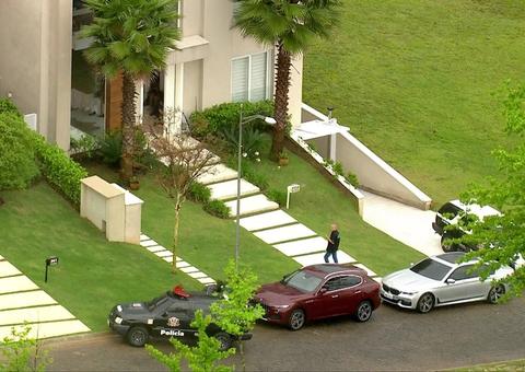 Ferrari e outros carrões são apreendidos em ação contra fraudes bancárias