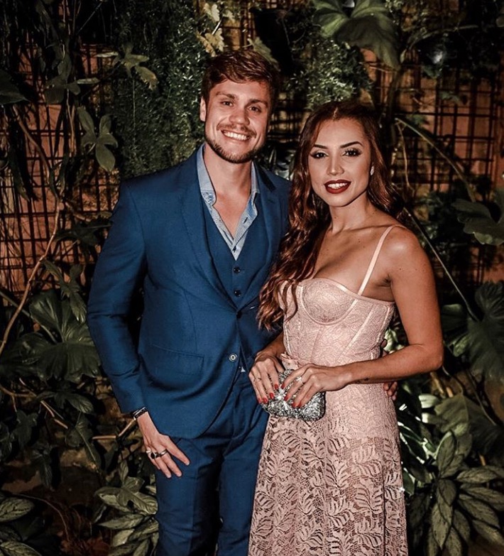 Ex-bbbs Paula e Breno vão morar juntos em São Paulo