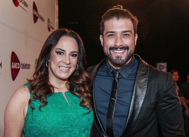 Recém-separado de Silvia Abravanel, cantor é preso em Santa Catarina