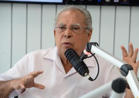 Amazonino afirma que não contestaria pagamento de abono do Fundeb aos professores