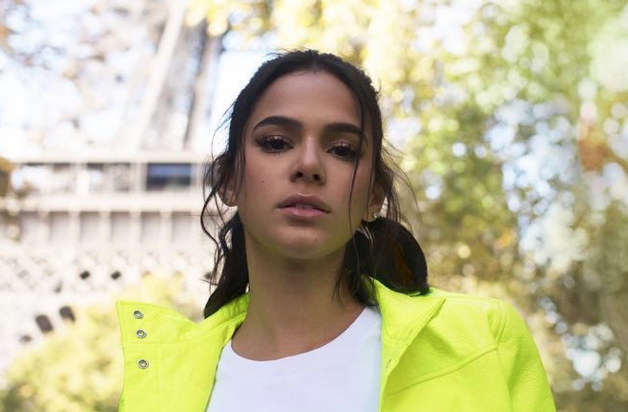  Bruna Marquezine dá a entender em quem irá votar para Presidente no 2º turno