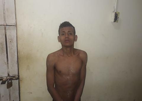 Algemado, suspeito de roubar loja na frente de quartel foge de viatura no Amazonas