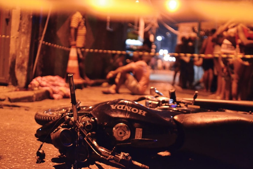 Após atropelar e matar bebê, jovem é espancado até a morte