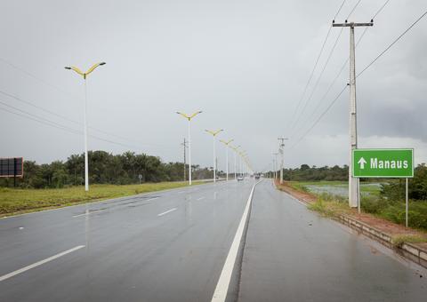 Com tiro na cabeça, corpo de homem é encontrado em ramal no Amazonas