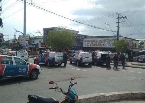 Vídeo mostra momento em que clientes são feitos reféns em loteria de Manaus