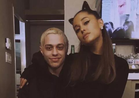 Após morte do ex, Ariana Grande termina noivado com Pete Davidson