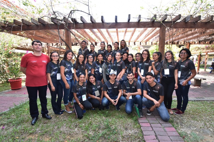 Núcleo de Ensino e Pesquisa em Astronomia da UEA participa do 8º SECAM