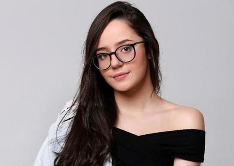 Marcella Bártholo realiza apresentação especial para crianças atendidas pelo GACC 