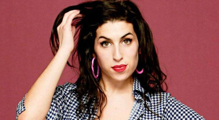 Amy Winehouse ganhará cinebiografia em 2019