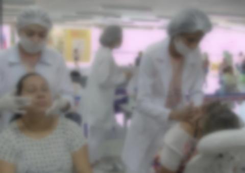 Ação oferta  serviços de saúde, massagem e limpeza de pele gratuita em Manaus 