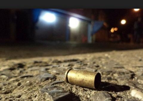 Homem é alvejado a tiros dentro de casa em Manaus 