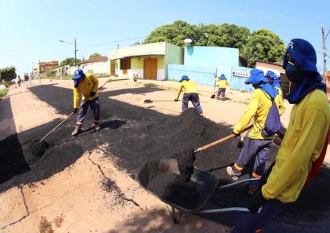 Governo do Amazonas recupera sistema viário de Maués
