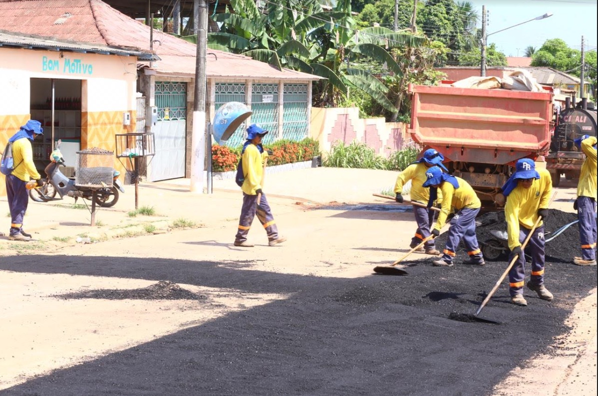 Governo do Amazonas recupera sistema viário de Maués