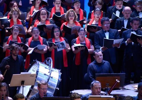 Coral do Amazonas canta a ‘Música Sacra do Mundo’, no Teatro Amazonas