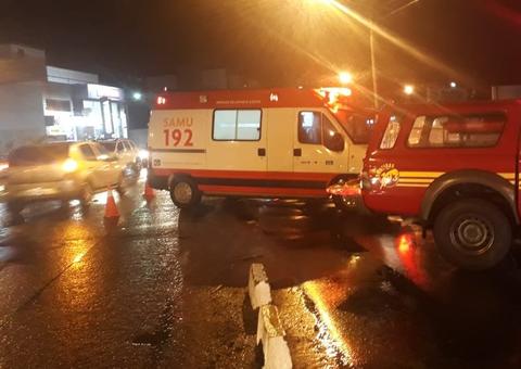 Motorista foge após atropelar idosa e criança de 6 anos