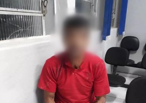 Ladrão arromba carro e acaba preso após dormir dentro do veículo